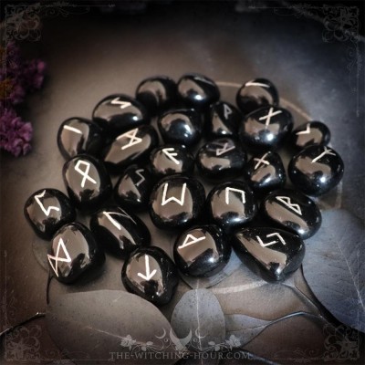 Runes artisanales en obsidienne