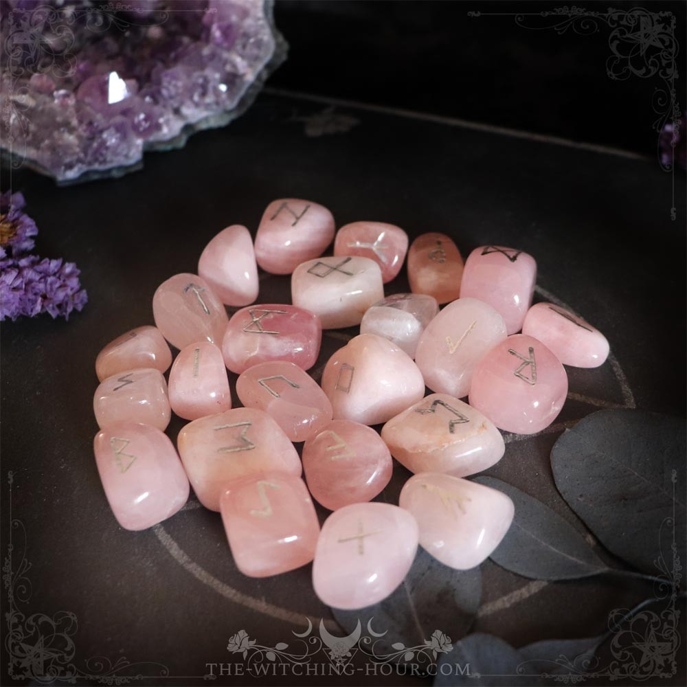 Runes artisanales en quartz rose