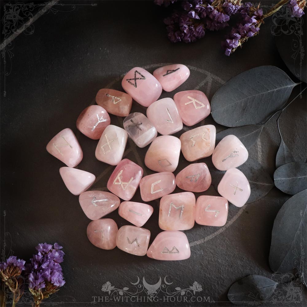 Runes artisanales en quartz rose