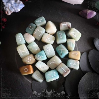 Runes en amazonite