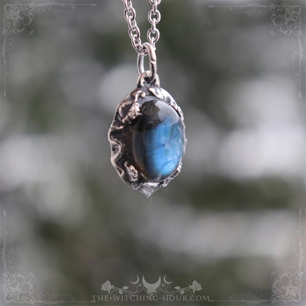 Pendentif en labradorite bleue