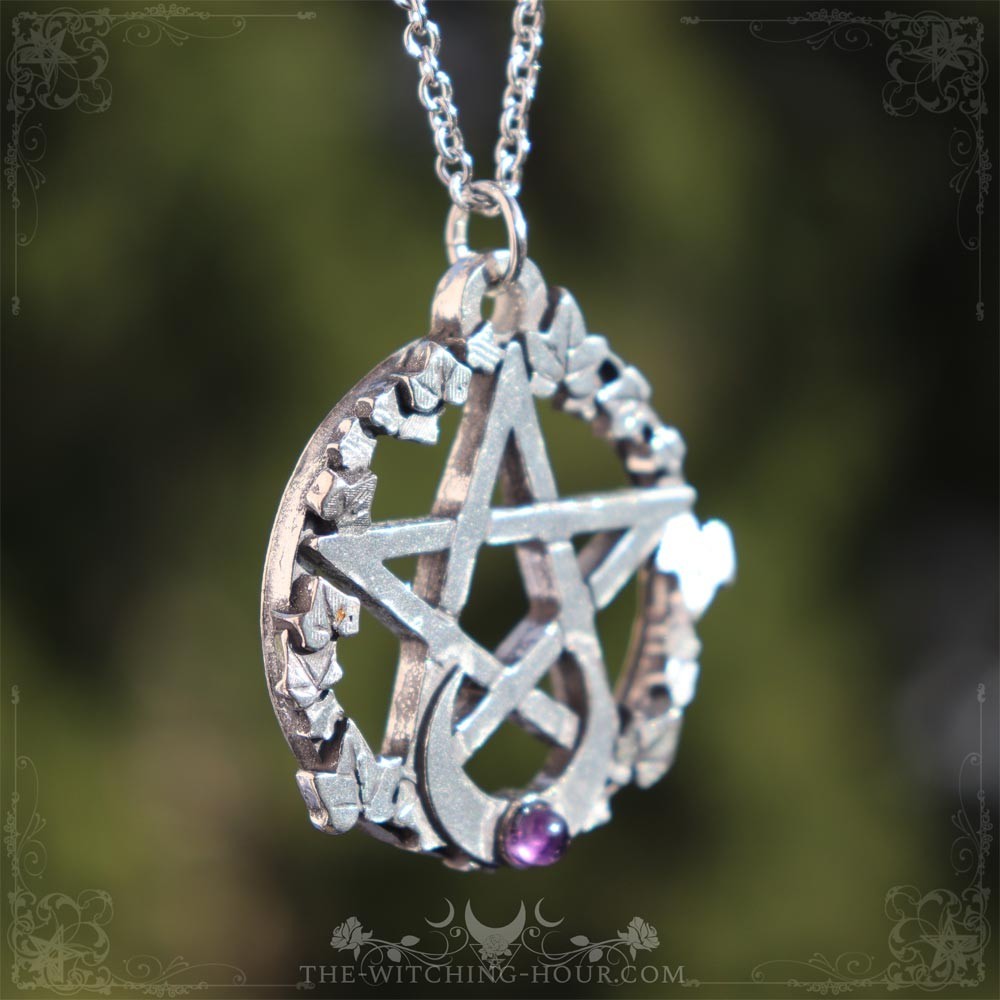 AMQTSLM Moon Pentagram Necklace with Natural Crystal Hexagon