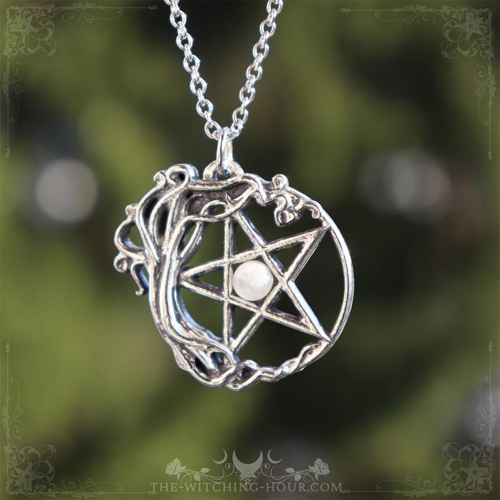 Pendentif pentacle et arbre de vie