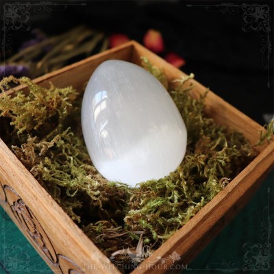 Selenite egg