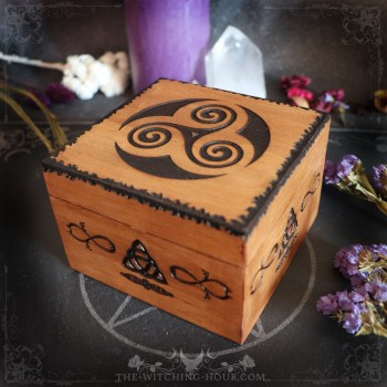 Celtic wooden box "Celticae"