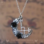 Pendentif sigil de Lilith avec roses, bijou occulte witchy