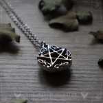 Pendentif pentacle en obsidienne œil céleste