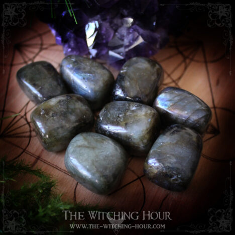 Les pendentifs réversibles The Witching Hour