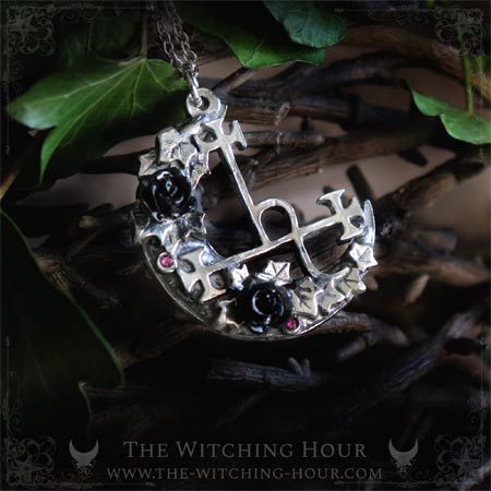 Collier sigil de Lilith avec roses noires bijou gothique