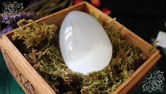 Selenite stone egg