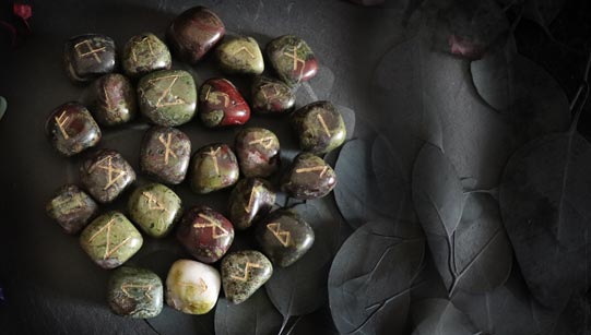 Runes en jaspe sang de dragon