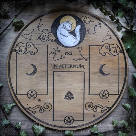 Plateau de divination chat blanc dans les étoiles