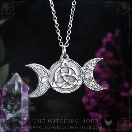 Pendentif triquetra celtique et triple lune